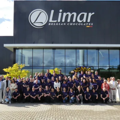 Limar versnelt groene transitie: nieuwe, hoogtechnologische chocoladefabriek is de grootste van de Kempen Limar versnelt groene transitie: nieuwe, hoogtechnologische chocoladefabriek is de grootste van de Kempen